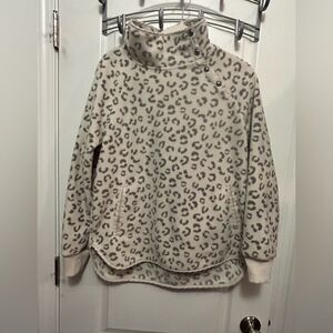 Green Tea Cream and Gray Leopard Print Fleece Pullover Jacket size M EUC